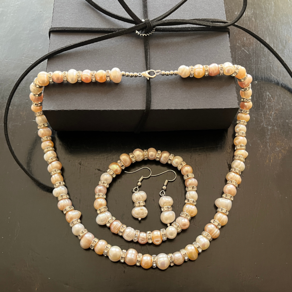 Pearl Jewelry Set Necklace, Bracelet, and Earrings with Crystals